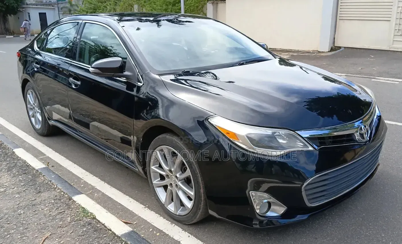 Toyota Avalon XLE Premium 4dr Sedan (3.5L 6cyl 6A) 2015 Matt Black