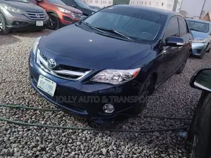 Toyota Corolla S 4dr Sedan (1.8L 4cyl 4A) 2013 Blue