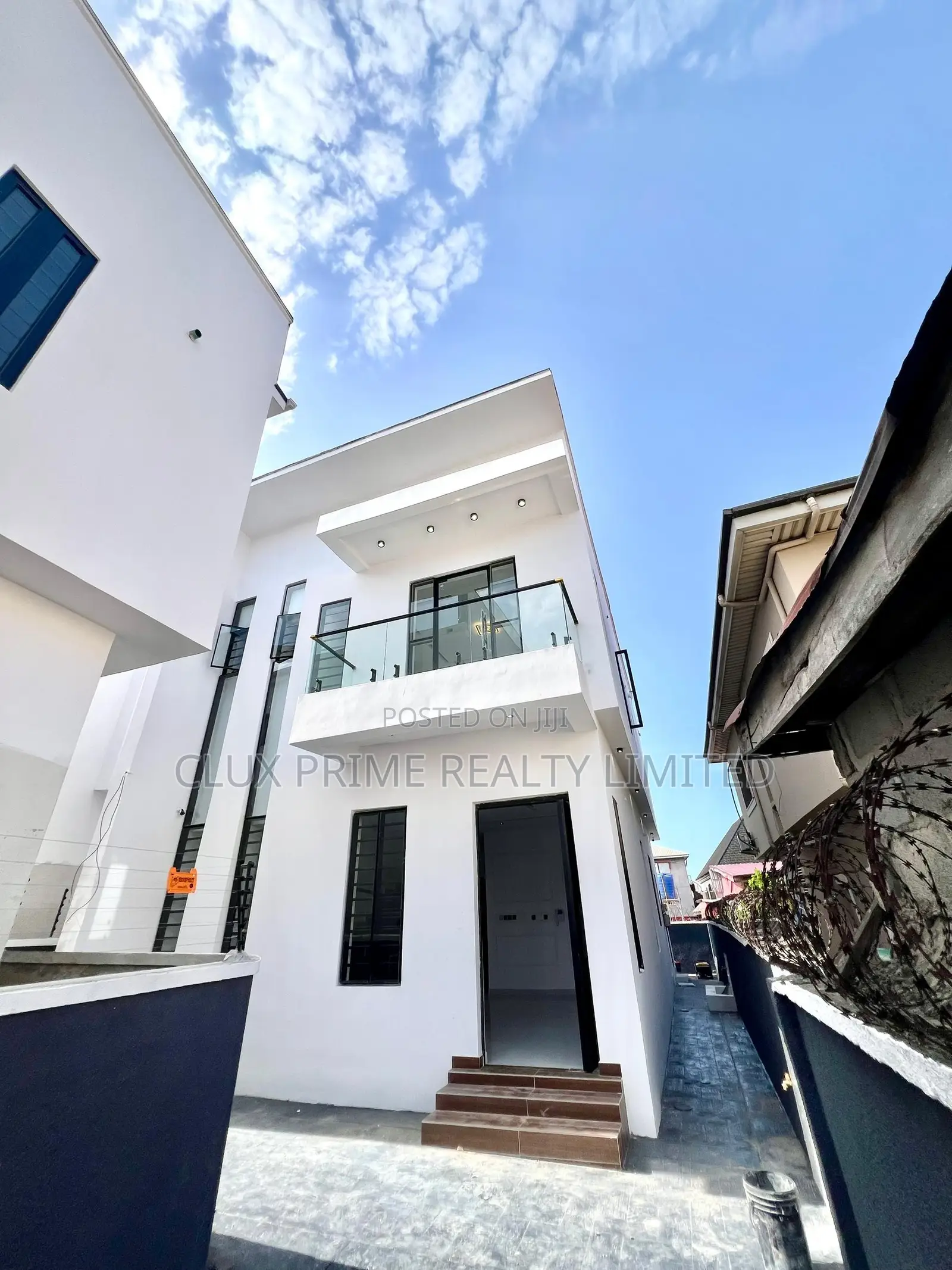 4bdrm Duplex in Sangotedo for sale