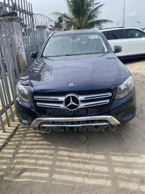 Mercedes-Benz GLC-Class 2016 Blue