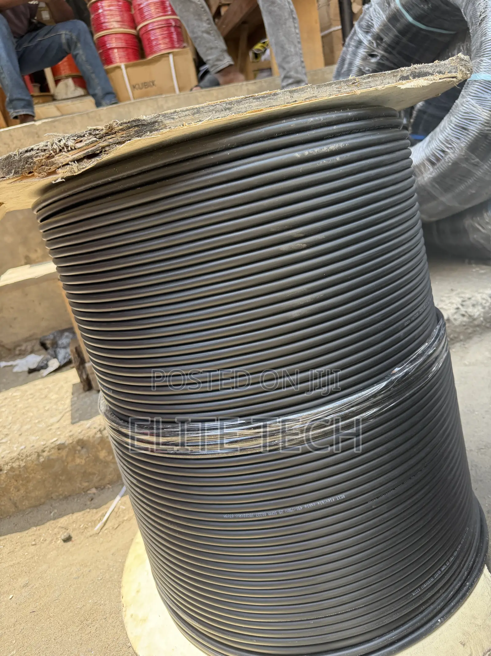 2. Heavy-Duty 25mm Flexible Power Cable for Inverters, Batteries and C