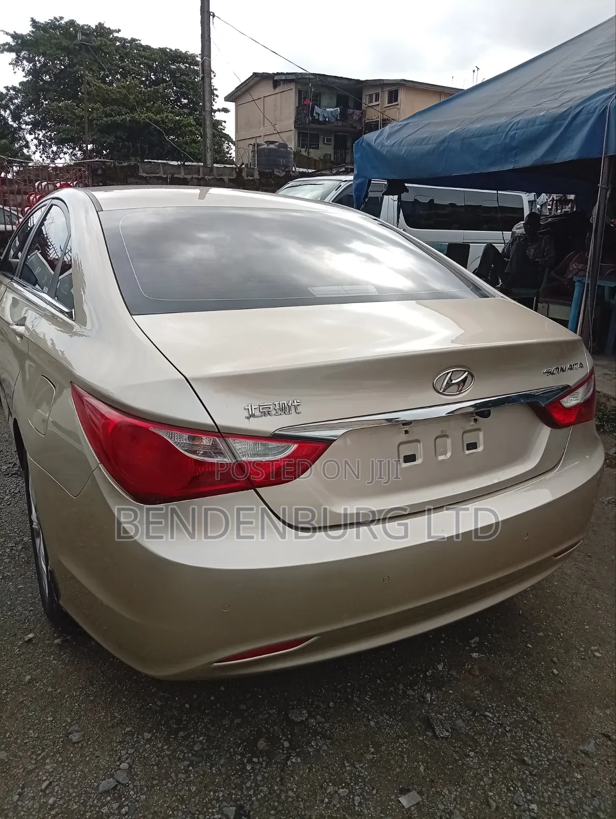 Hyundai Sonata SE 2.0T Sedan FWD (2.0L 4cyl 6A) 2012 Gold
