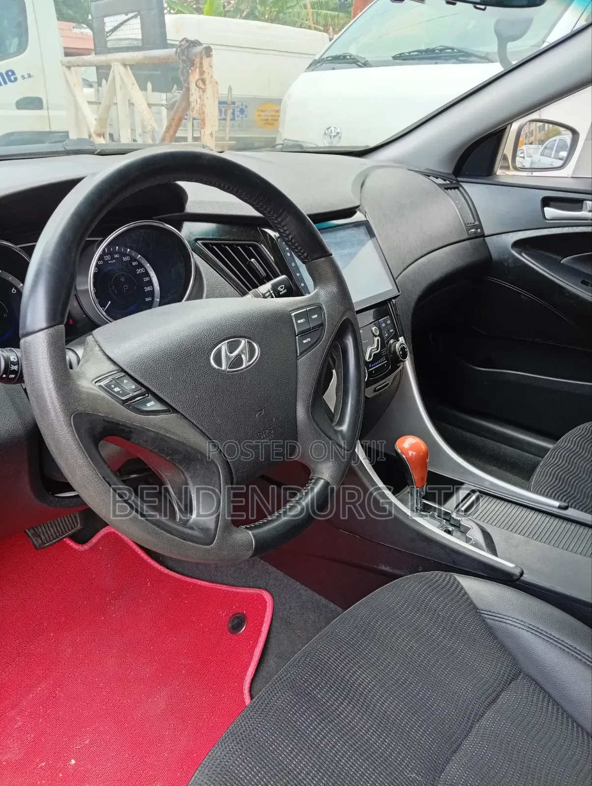 Hyundai Sonata SE 2.0T Sedan FWD (2.0L 4cyl 6A) 2012 Gold