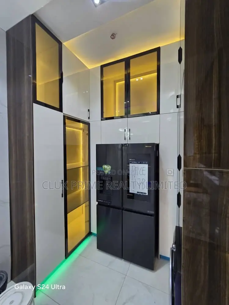 5bdrm Duplex in Lekki for sale