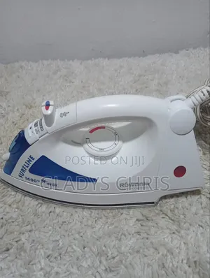Pressing Iron/Steam Iron