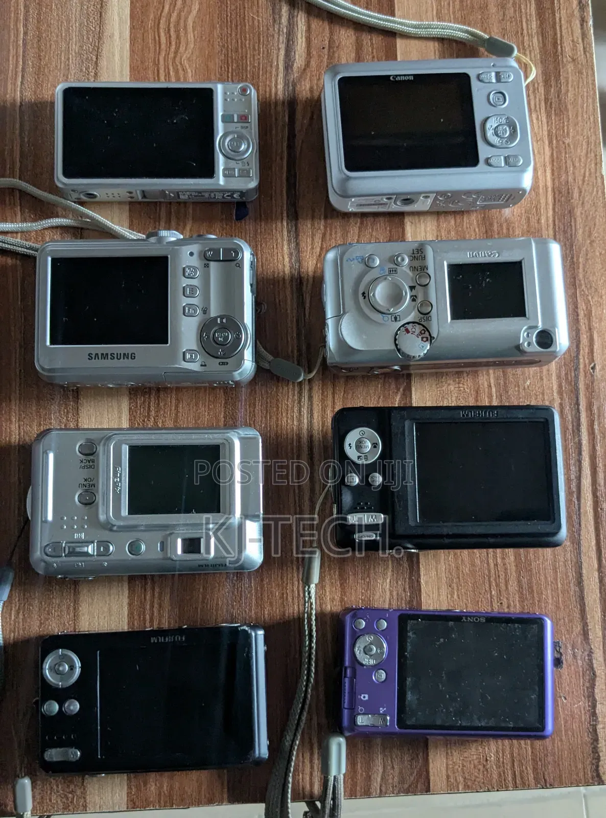 Digital Camera (Pocket Size)
