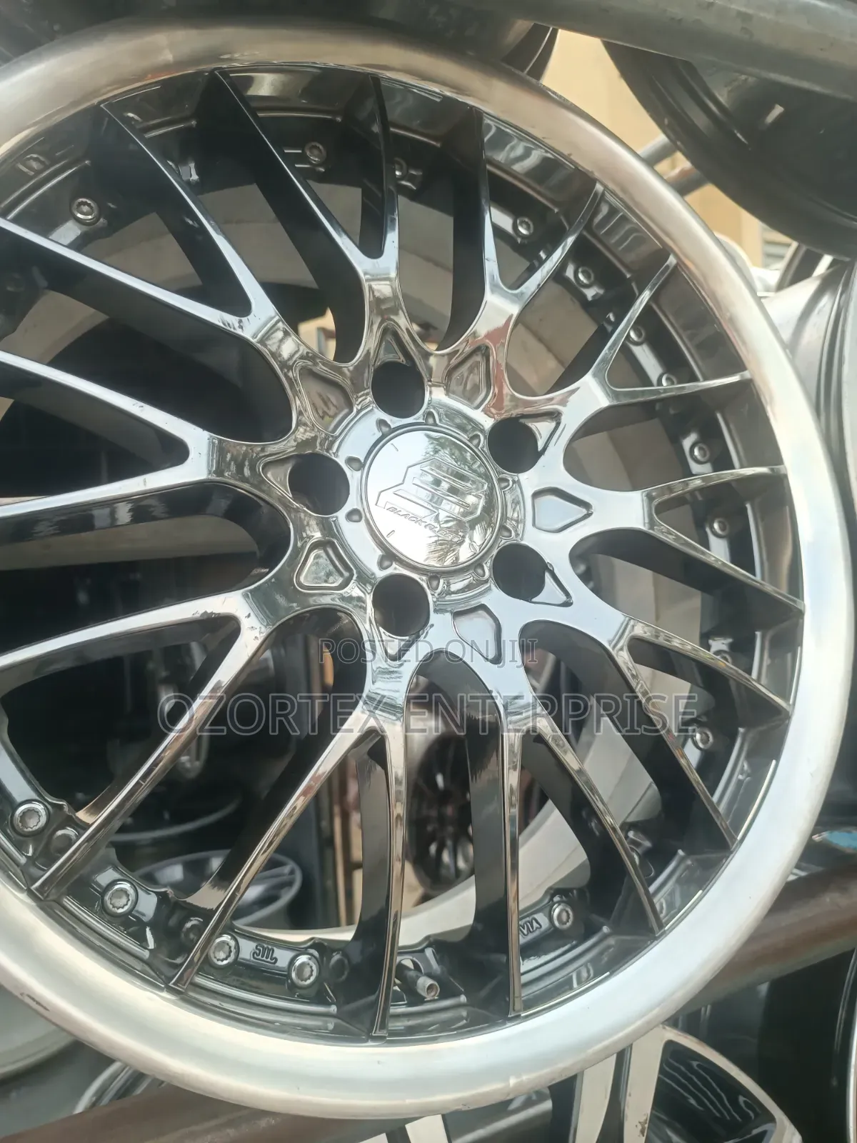 19inches Rims for Rotating and Chrome Lexus