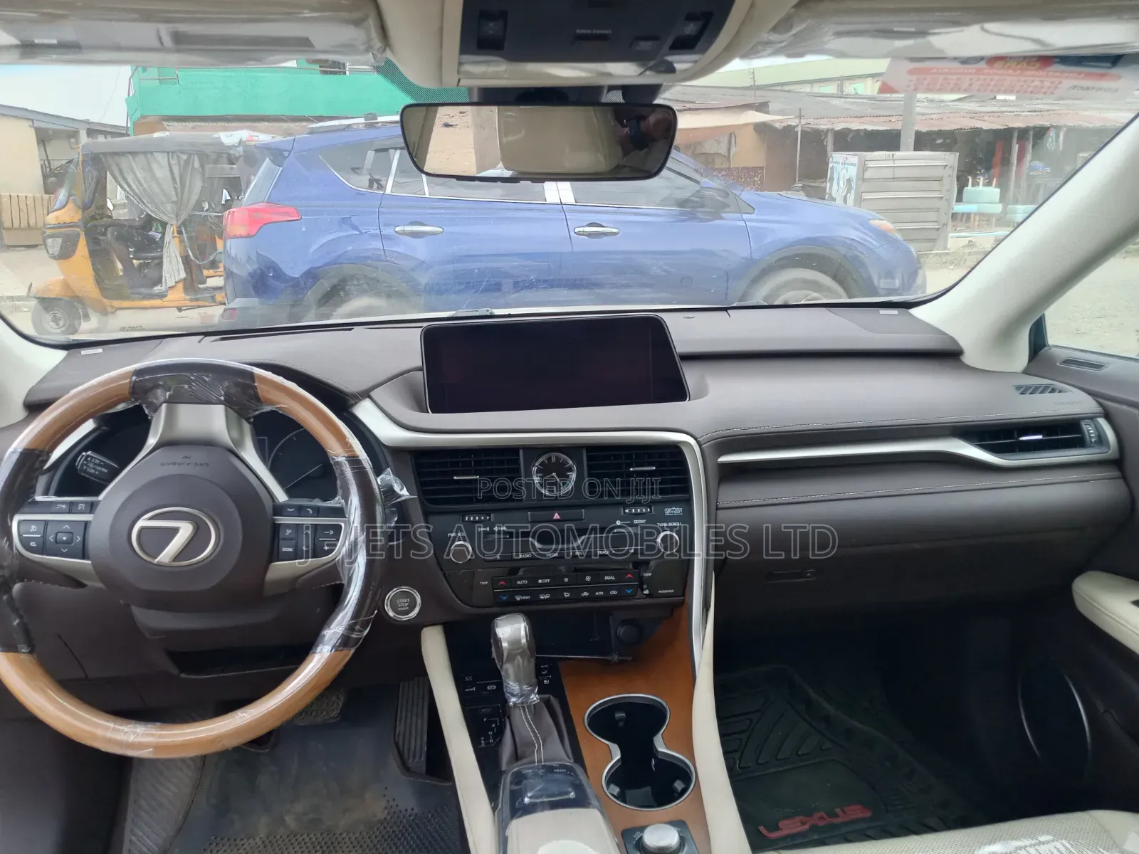 Lexus RX 300 4WD 2018 Gold