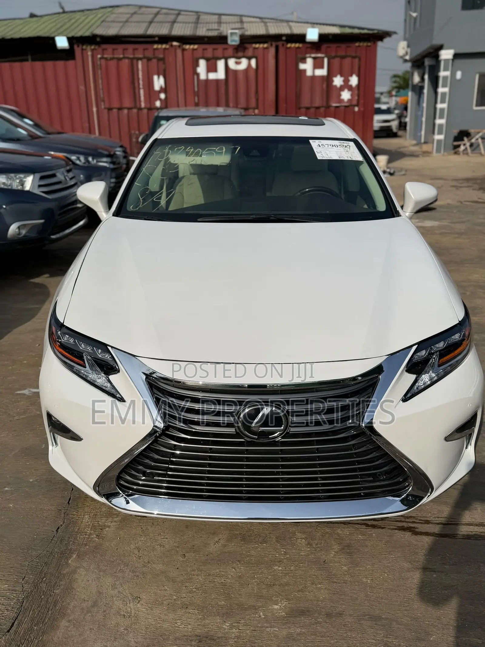 Lexus ES 2018 White