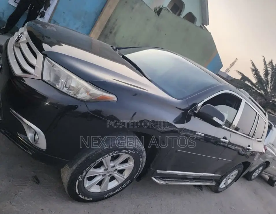 Toyota Highlander 2013 Black