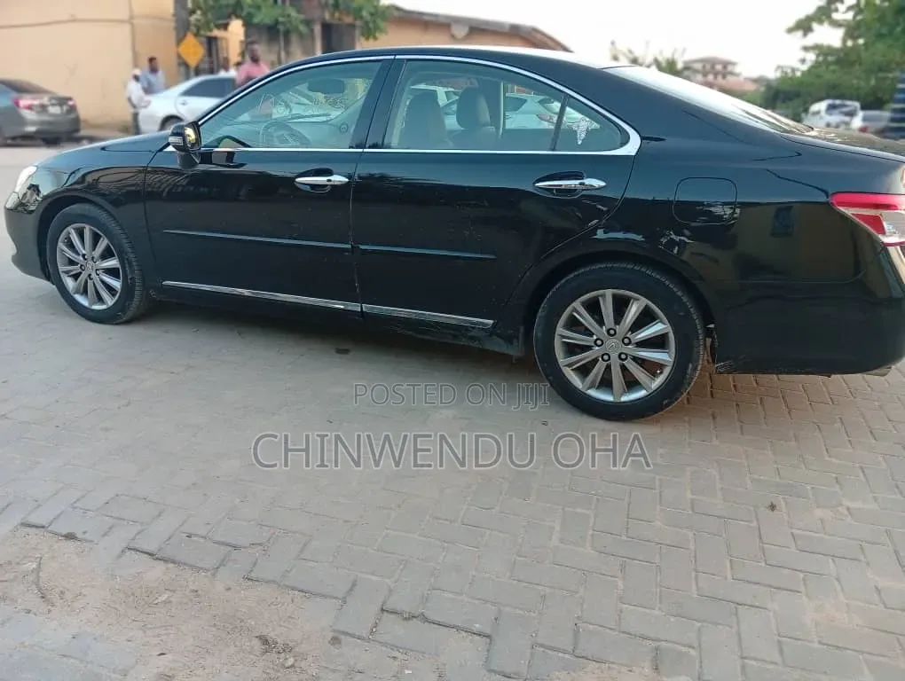 Lexus ES 350 2011 Black