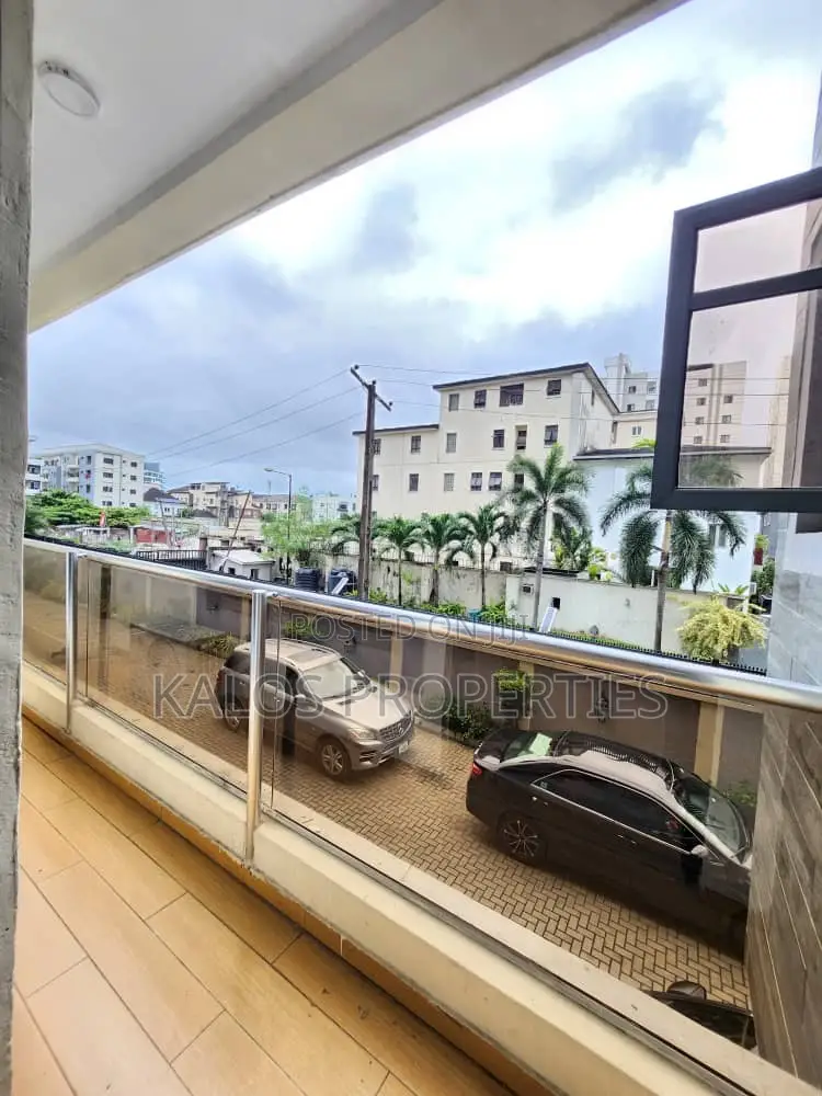 3bdrm Apartment in Old Ikoyi for rent