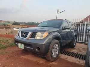 Nissan Pathfinder S 2010 Gray
