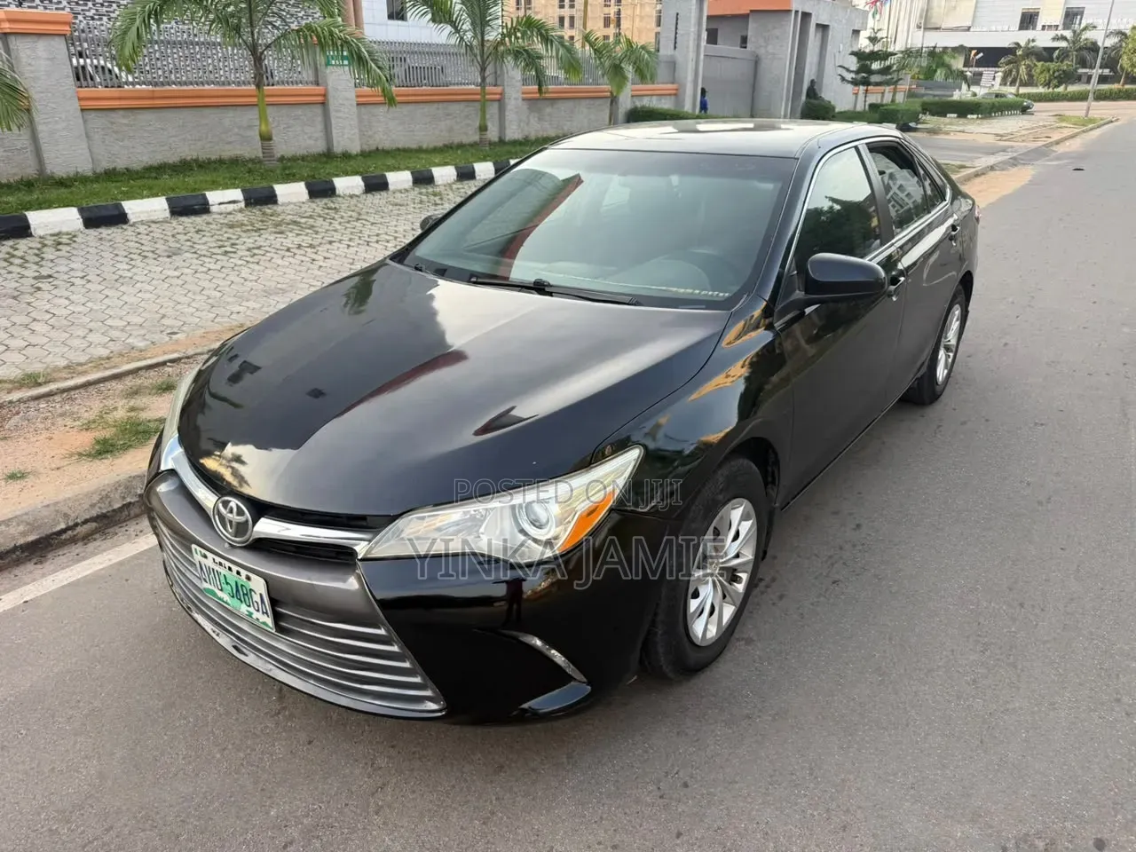 Toyota Camry 2016 Black