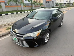 Toyota Camry 2016 Black