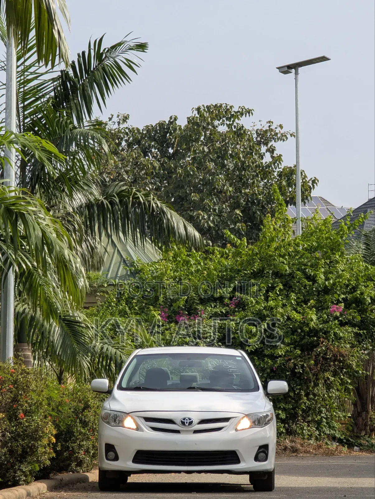 Toyota Corolla 2011 White