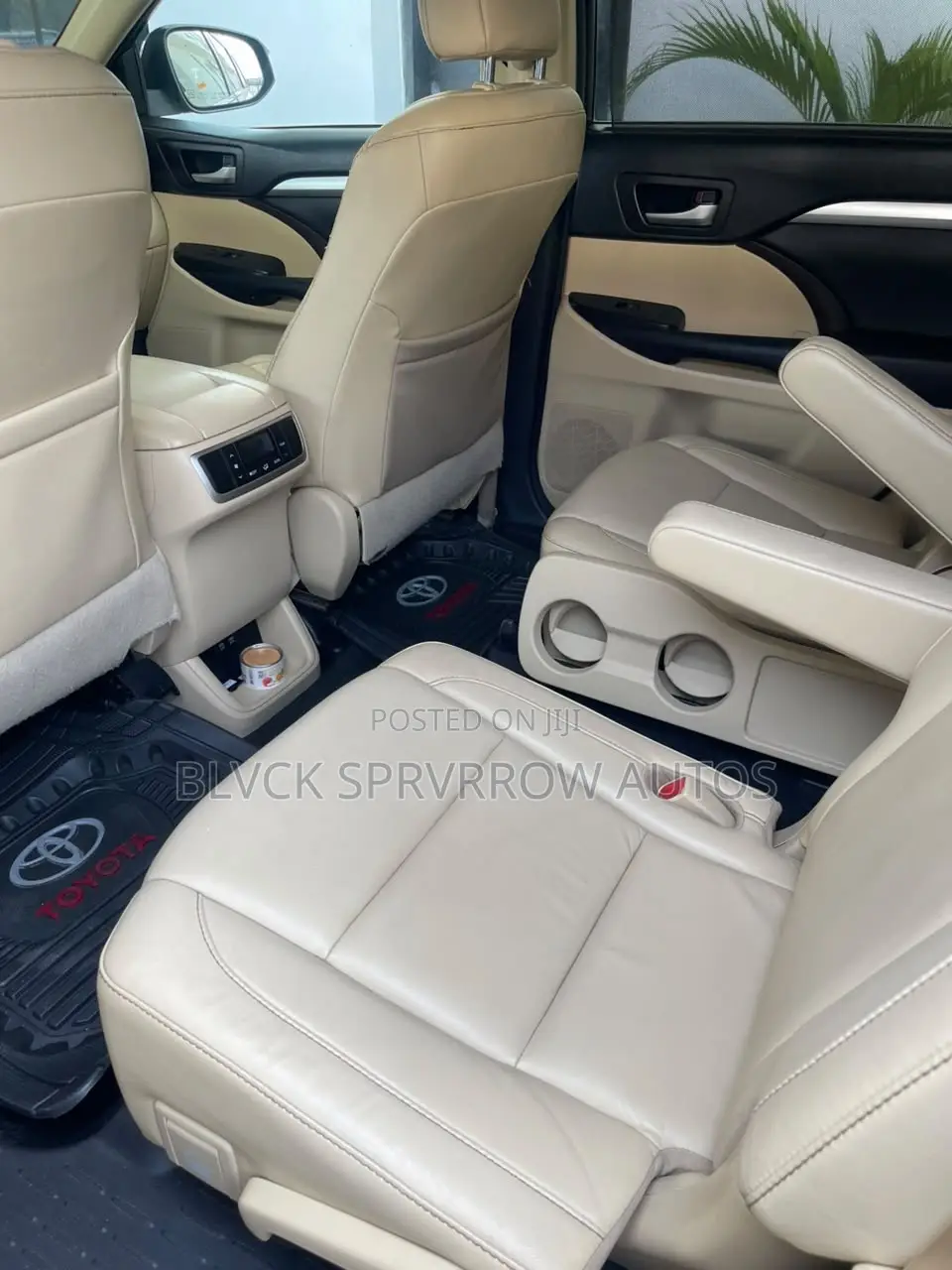Toyota Highlander XLE 4x4 V6 (3.5L 6cyl 8A) 2018 Brown