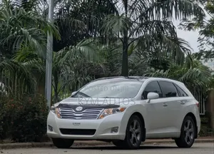 Toyota Venza 2010 White