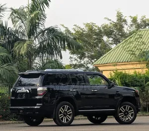Toyota 4-Runner 2020 Black
