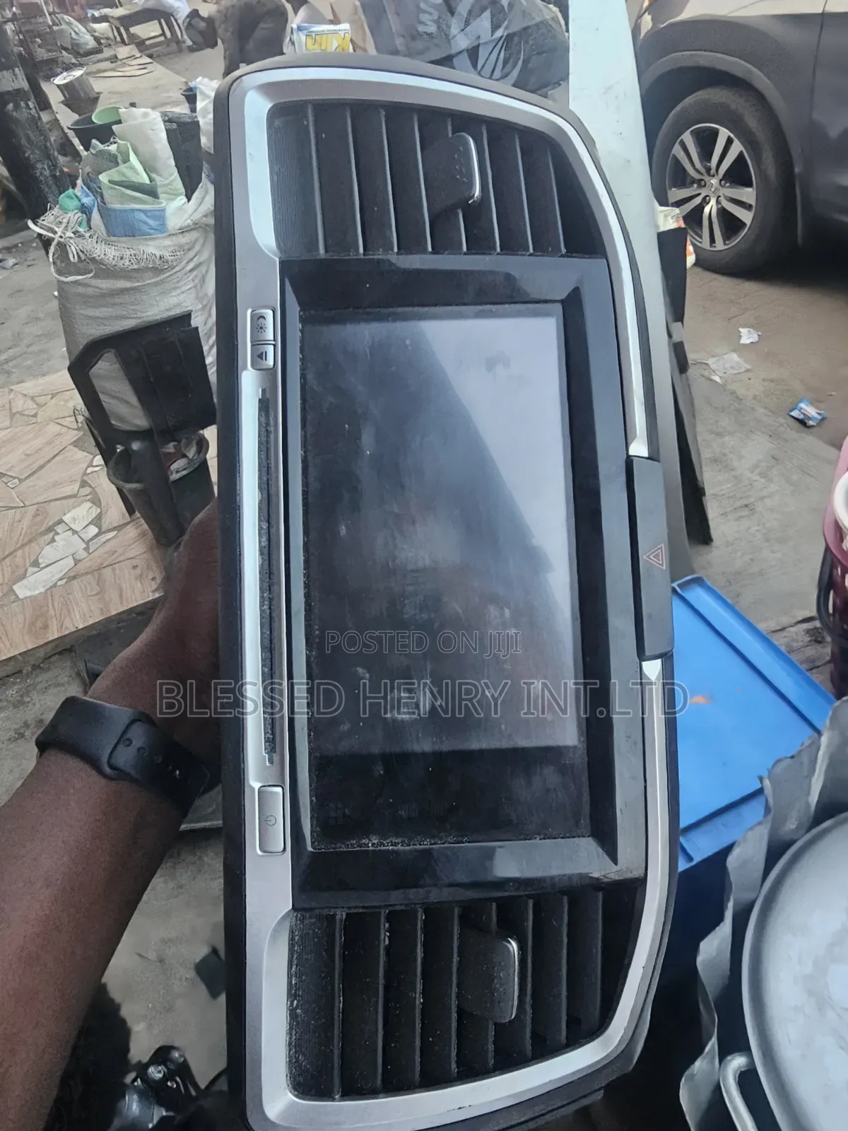 Car Stereo/Navigation