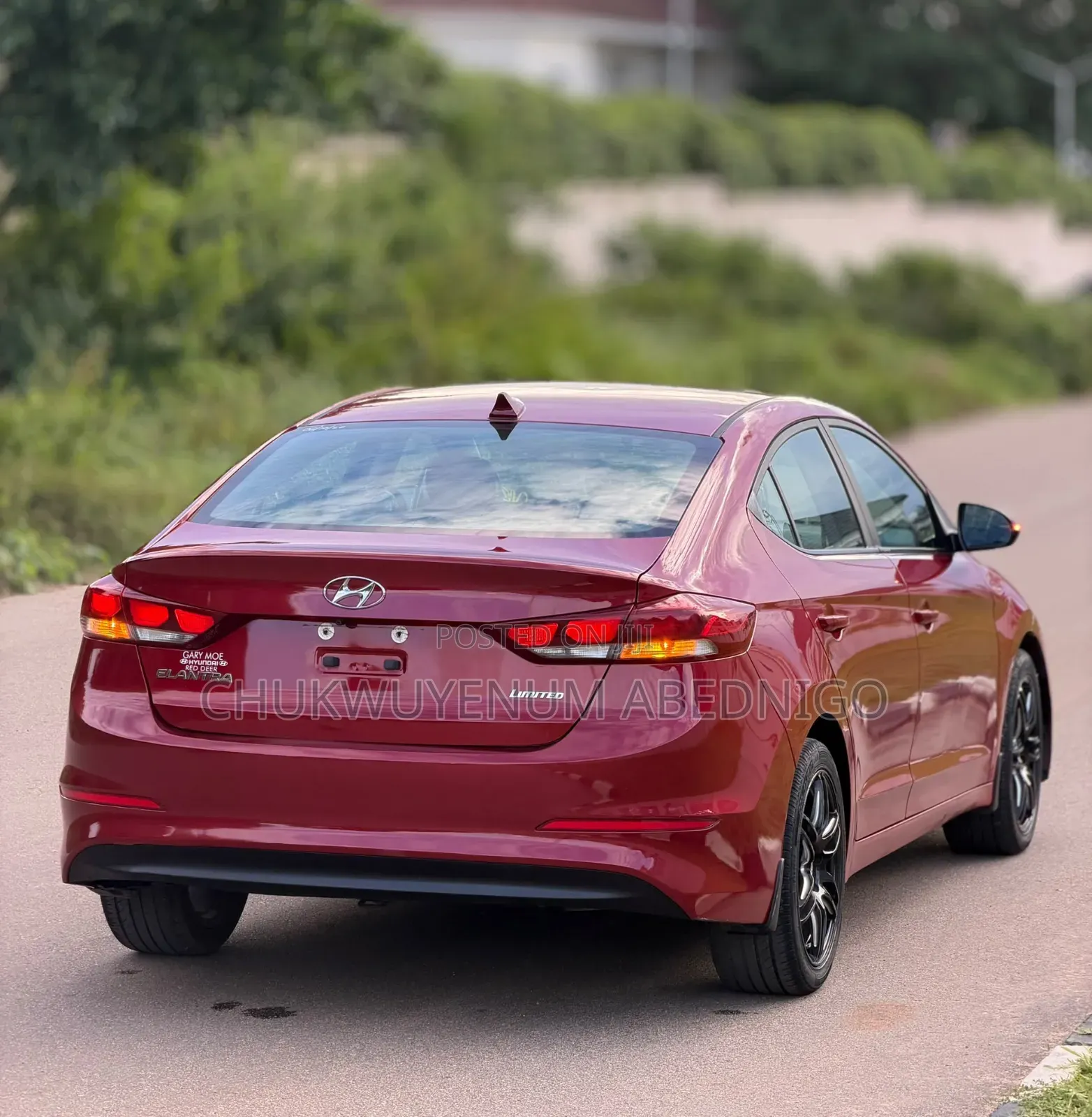 Hyundai Elantra 2017 Red