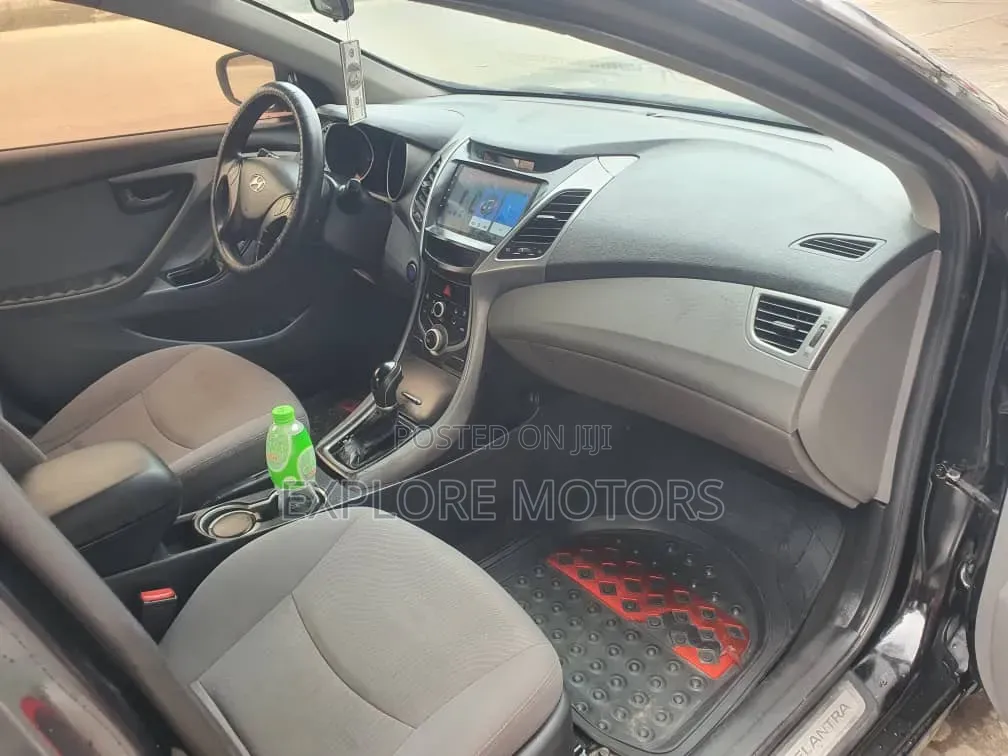 Hyundai Elantra 2015 Black