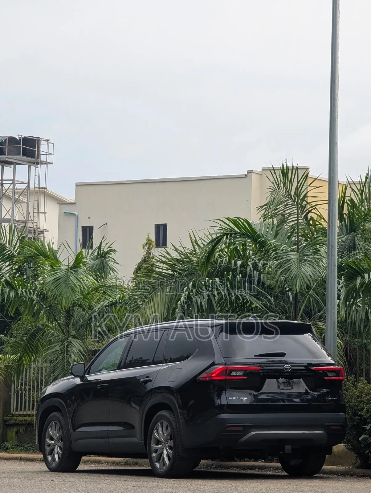 Toyota Highlander Platinum AWD 2024 Black