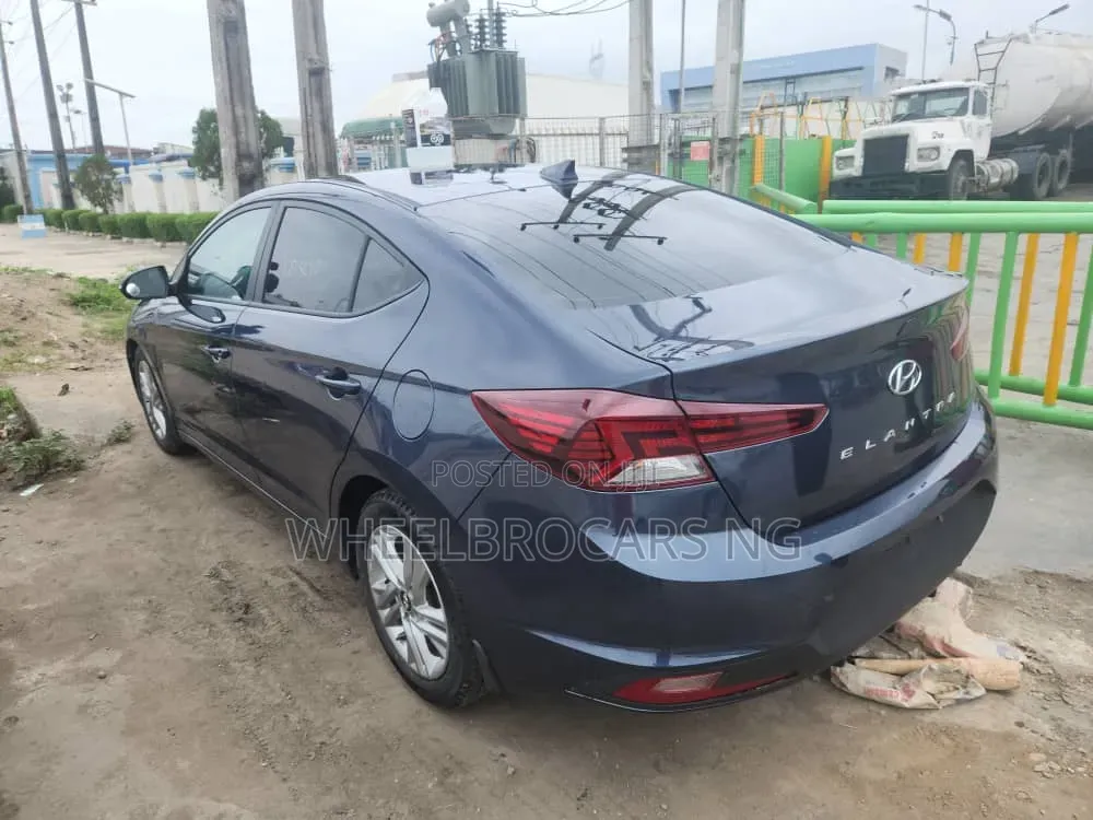 Hyundai Elantra 2020 Blue