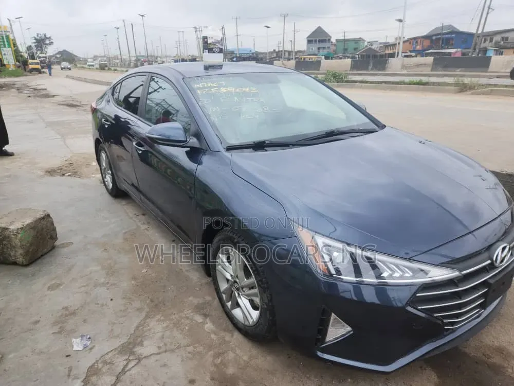 Hyundai Elantra 2020 Blue