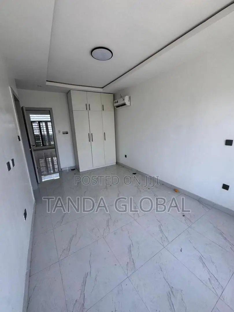 4bdrm Duplex in Opebi for sale