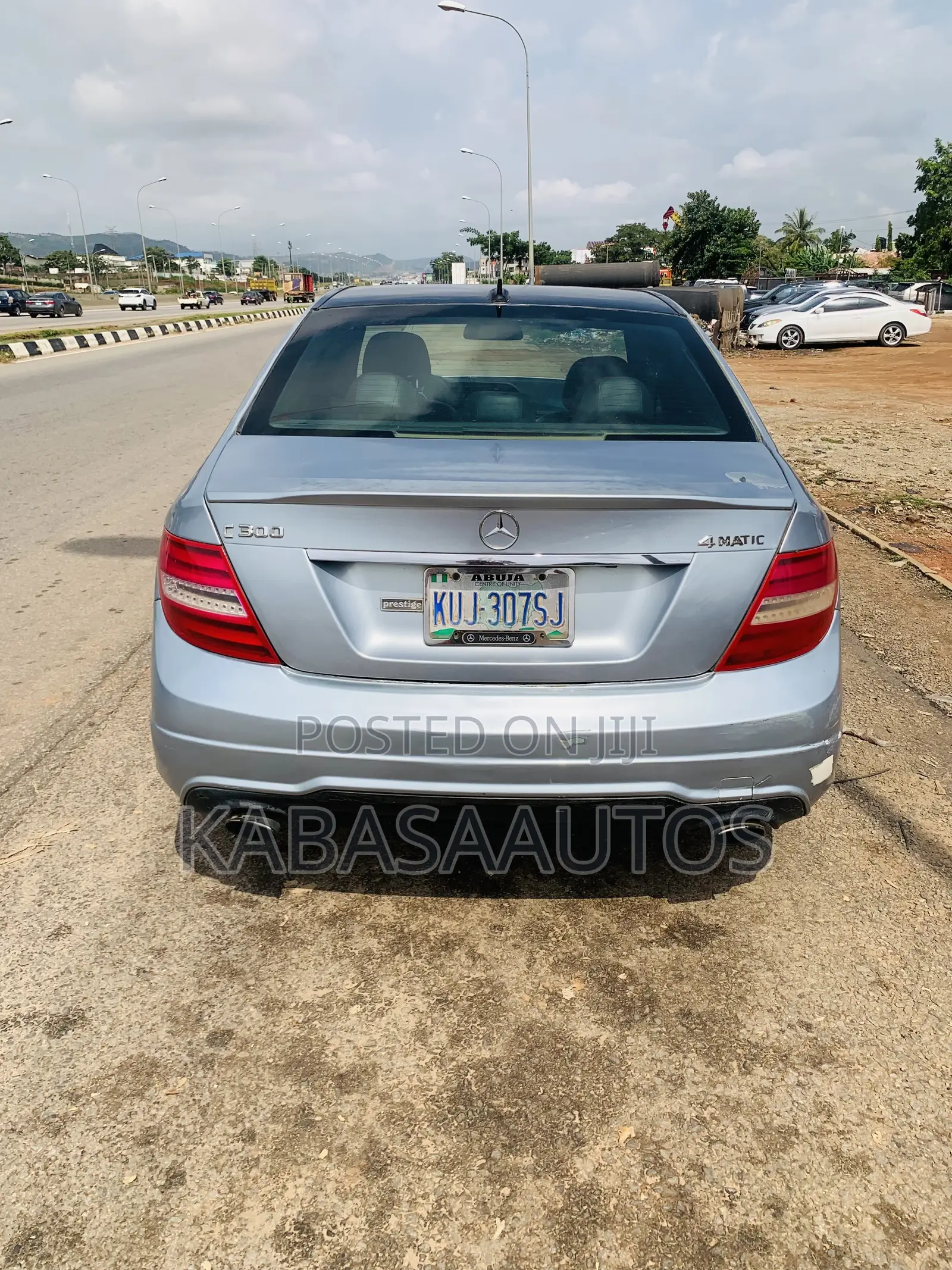 Mercedes-Benz C300 2013 Blue