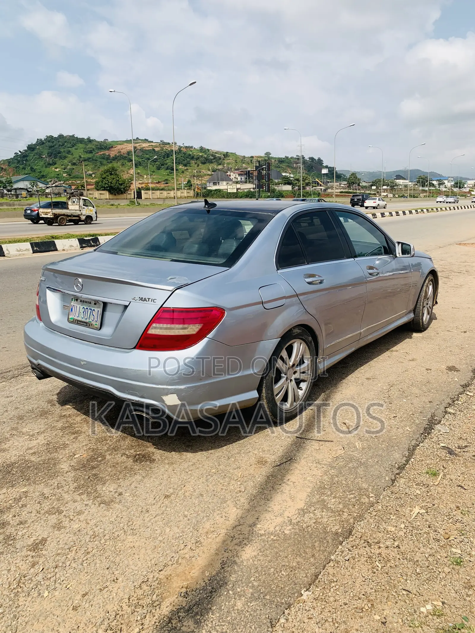 Mercedes-Benz C300 2013 Blue