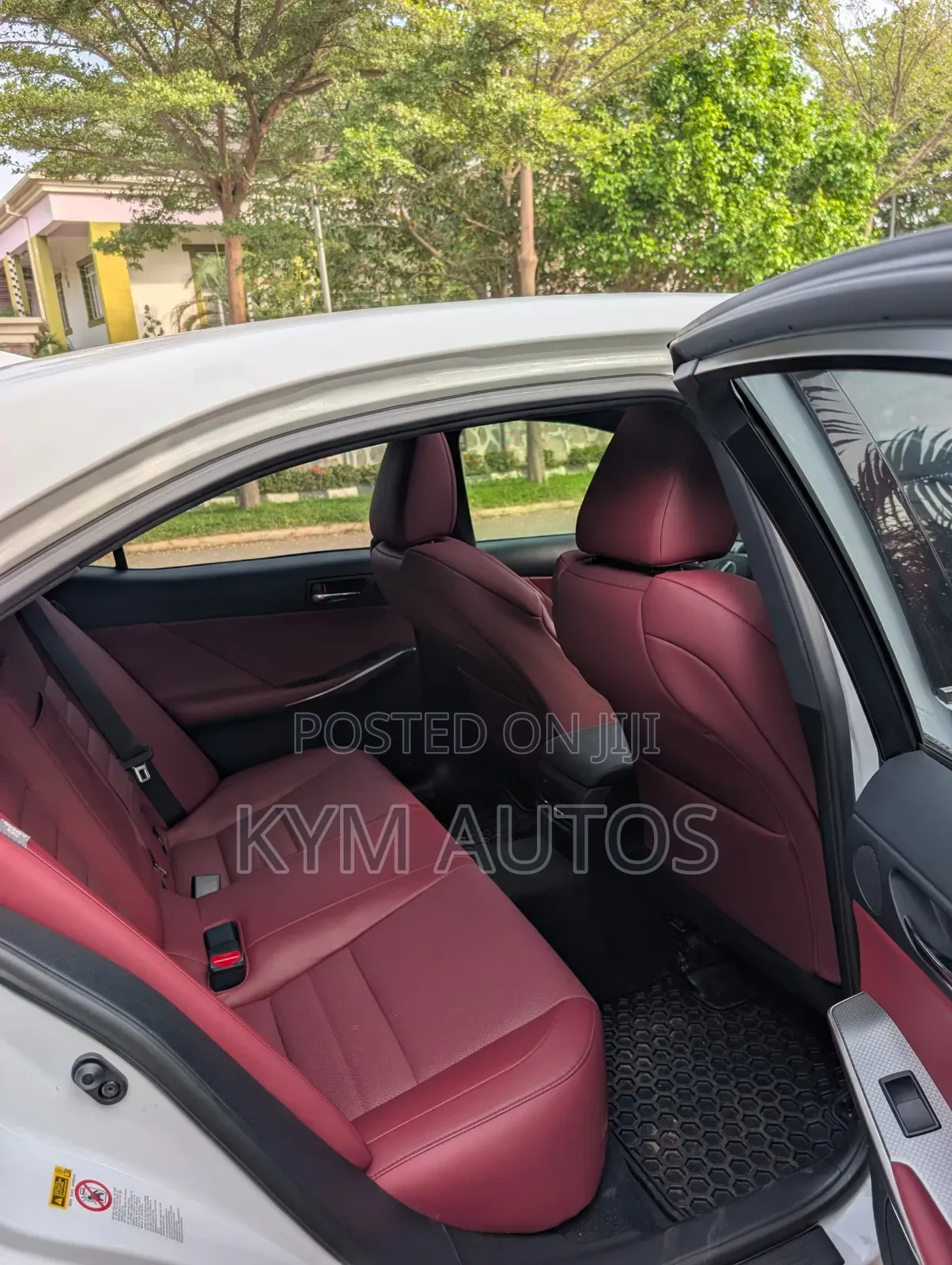 Lexus IS 300 AWD 2016 White