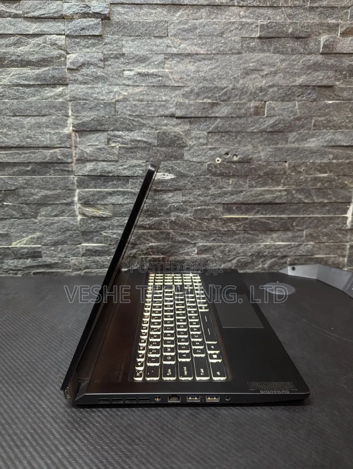 Laptop MSI Creator 17 B11UE-224 48GB Intel Core i9 SSD 1T