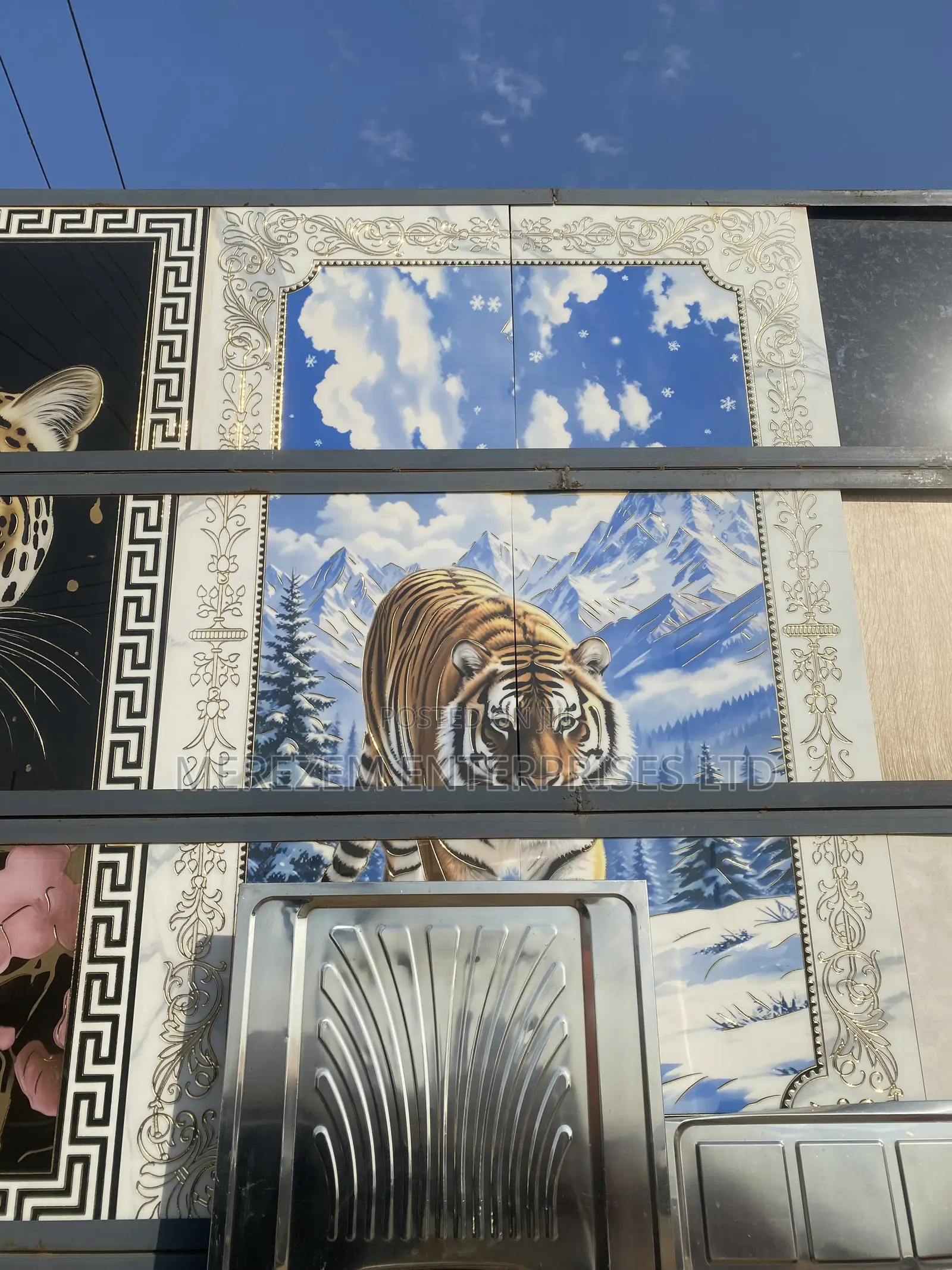 Center Deco Tiles Perfect for Designing of Floor Tiles