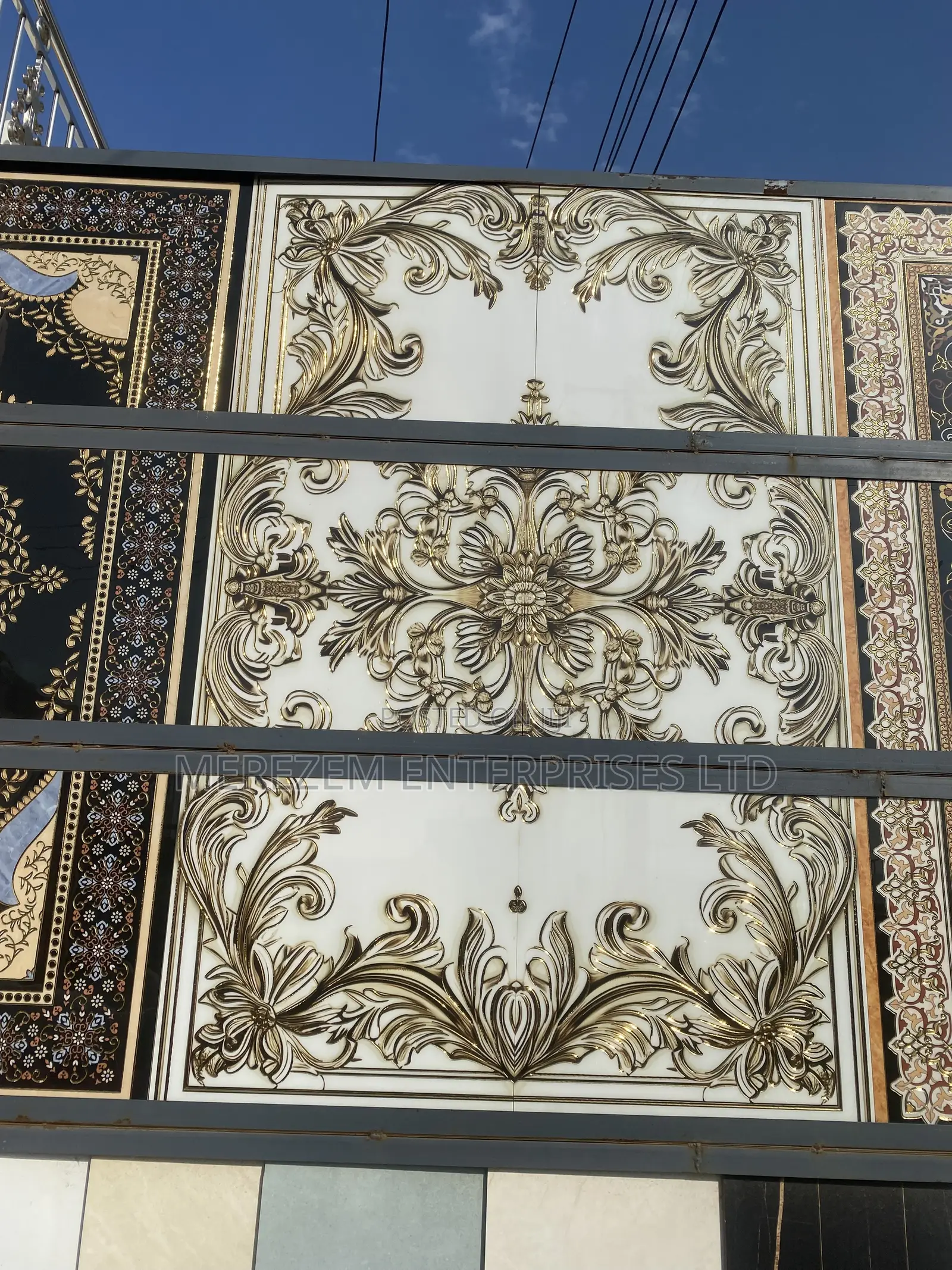 Center Deco Tiles Perfect for Designing of Floor Tiles