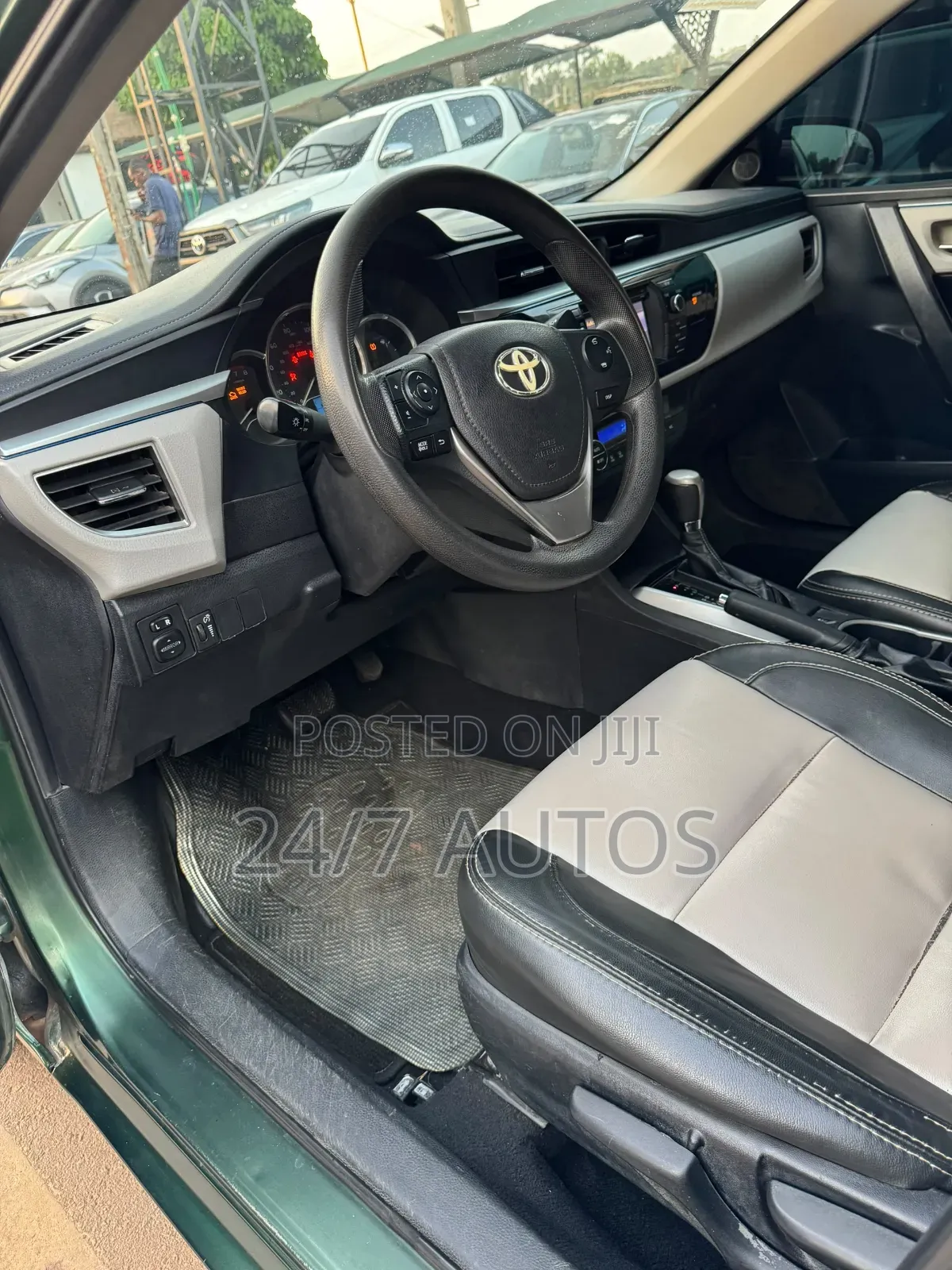 Toyota Corolla 2015 Green