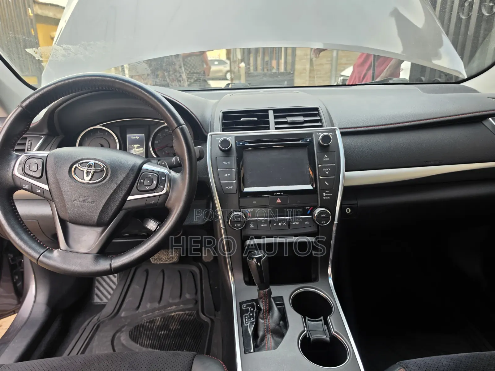 Toyota Camry XSE 4dr Sedan (2.5L 4cyl 6A) 2015 Gray