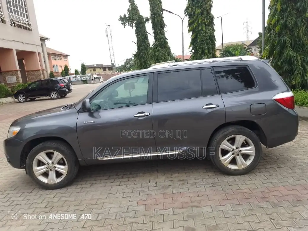 Toyota Highlander Limited 2010 Gray