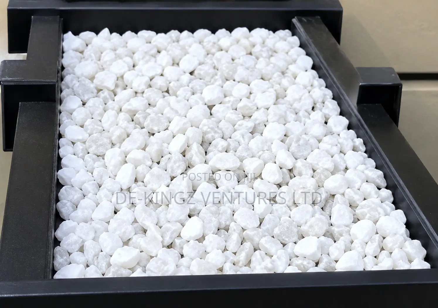 Pure White Decorative Stone Chippings for Home, Garden& All Decoration