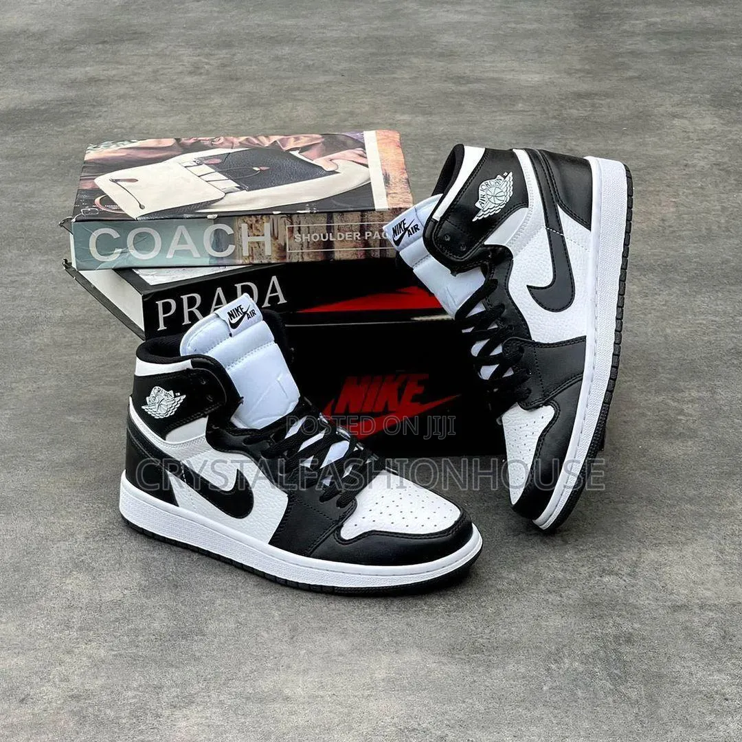 Ankle Nike Sneakers. Topnotch Quality. Sizes 39 to 47