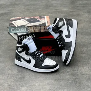 Ankle Nike Sneakers. Topnotch Quality. Sizes 39 to 47