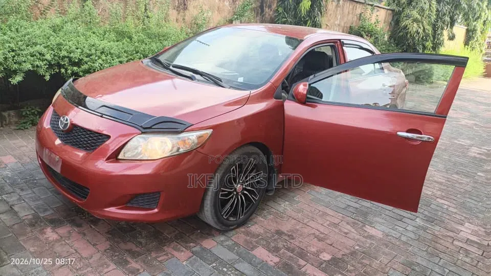 Toyota Corolla 2010 Red