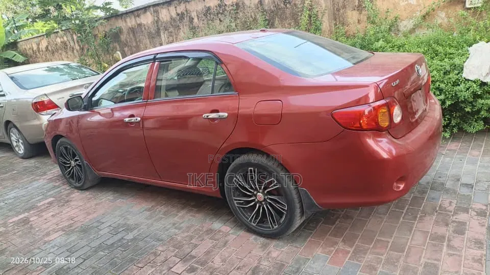 Toyota Corolla 2010 Red