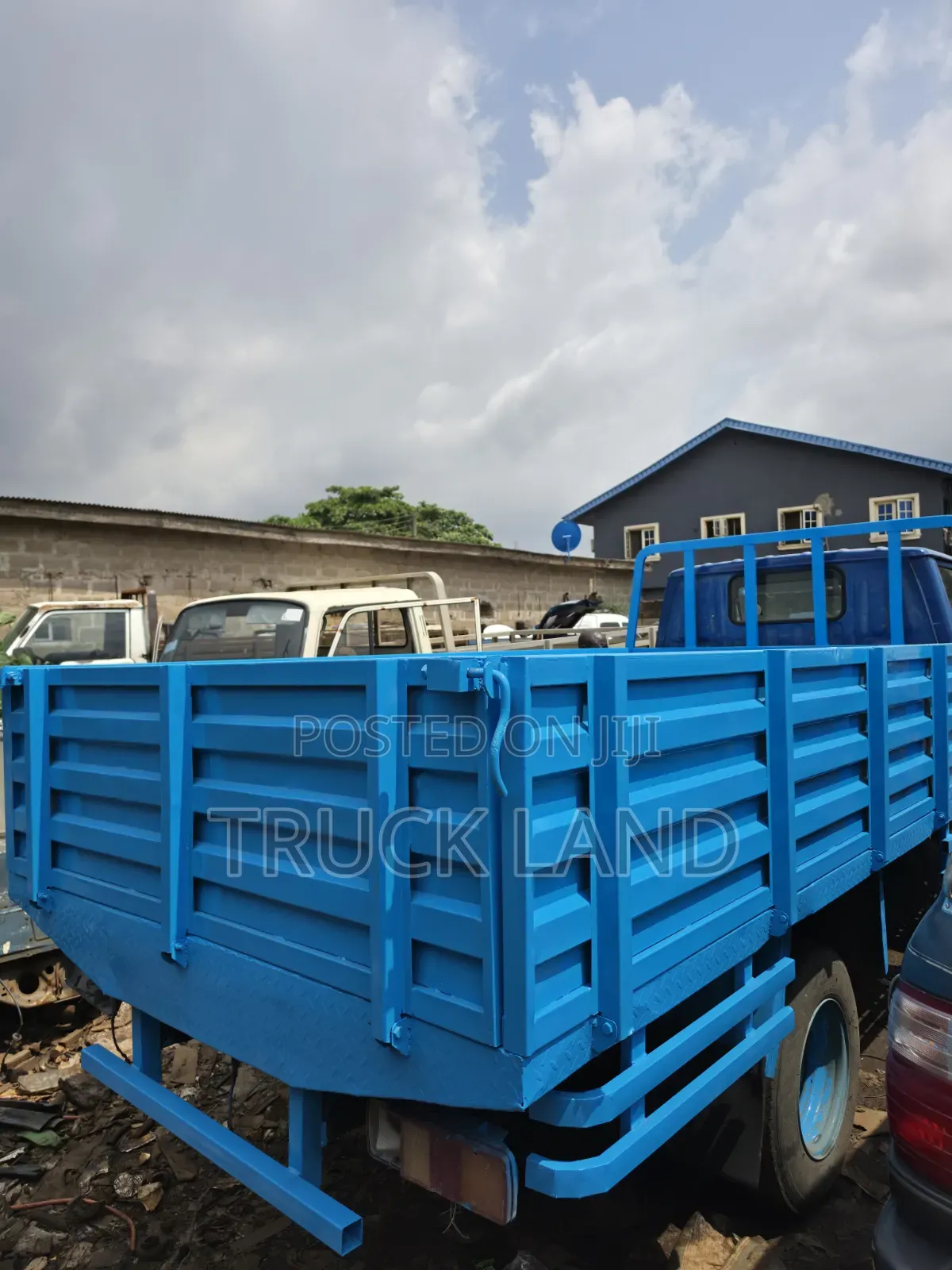 Toyota Dyna 200 Registered 6 Tyres