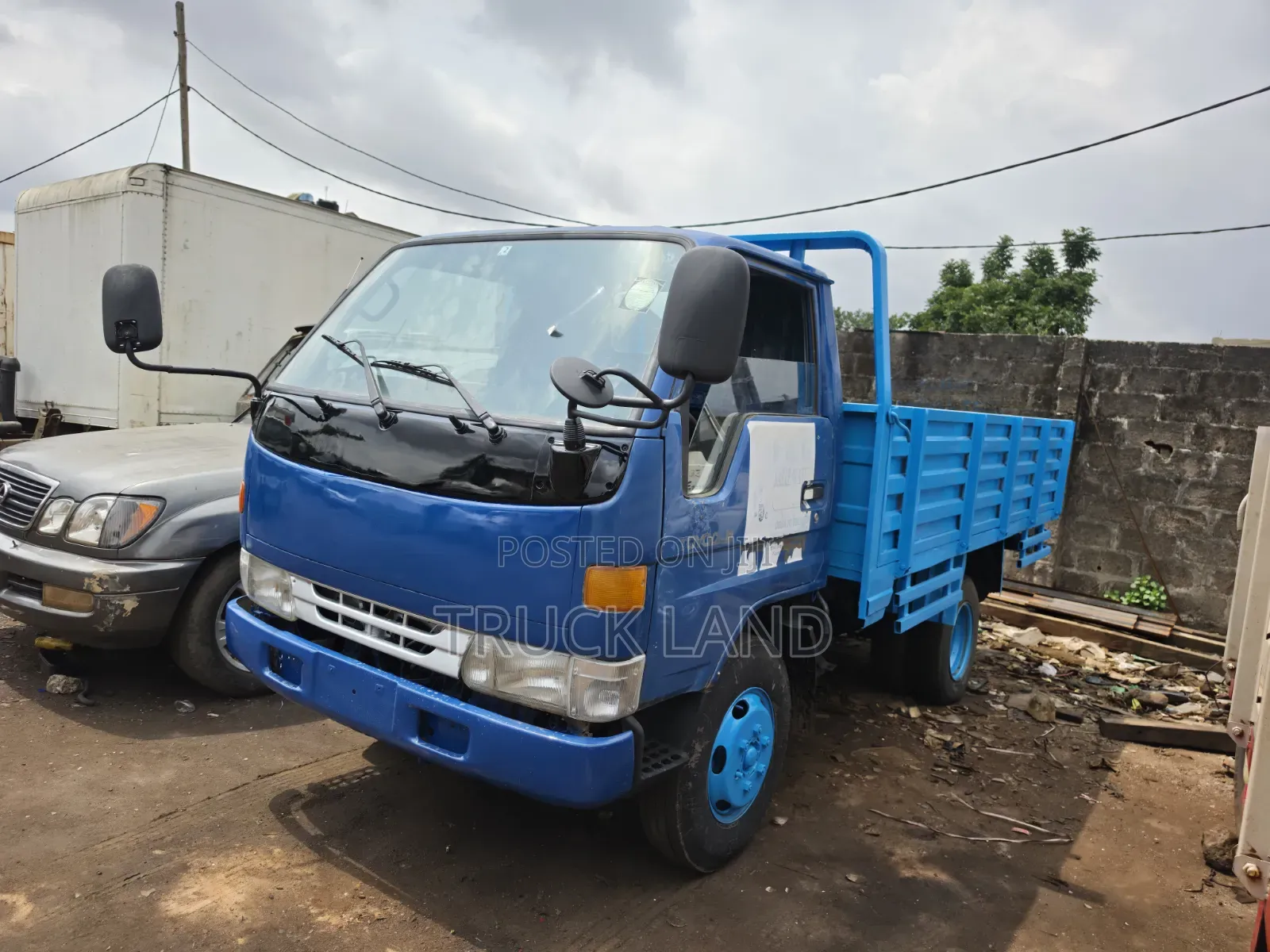 Toyota Dyna 200 Registered 6 Tyres