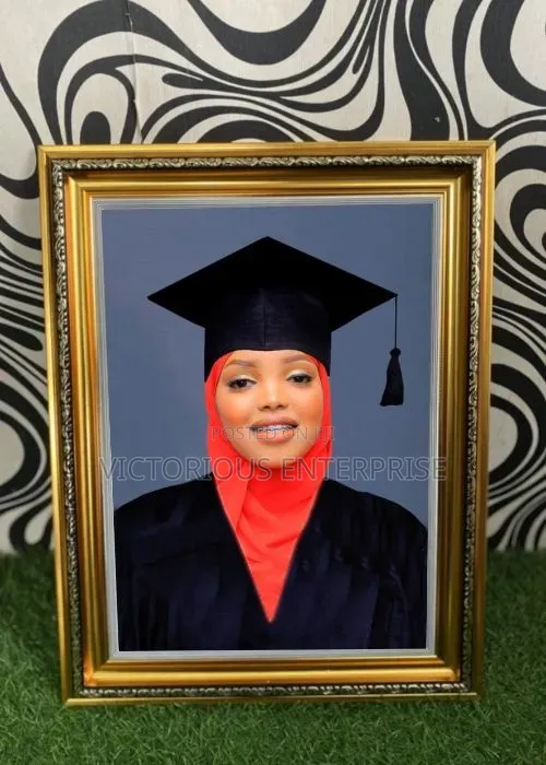 Beautiful Photo Frames for Home and Office Decoration