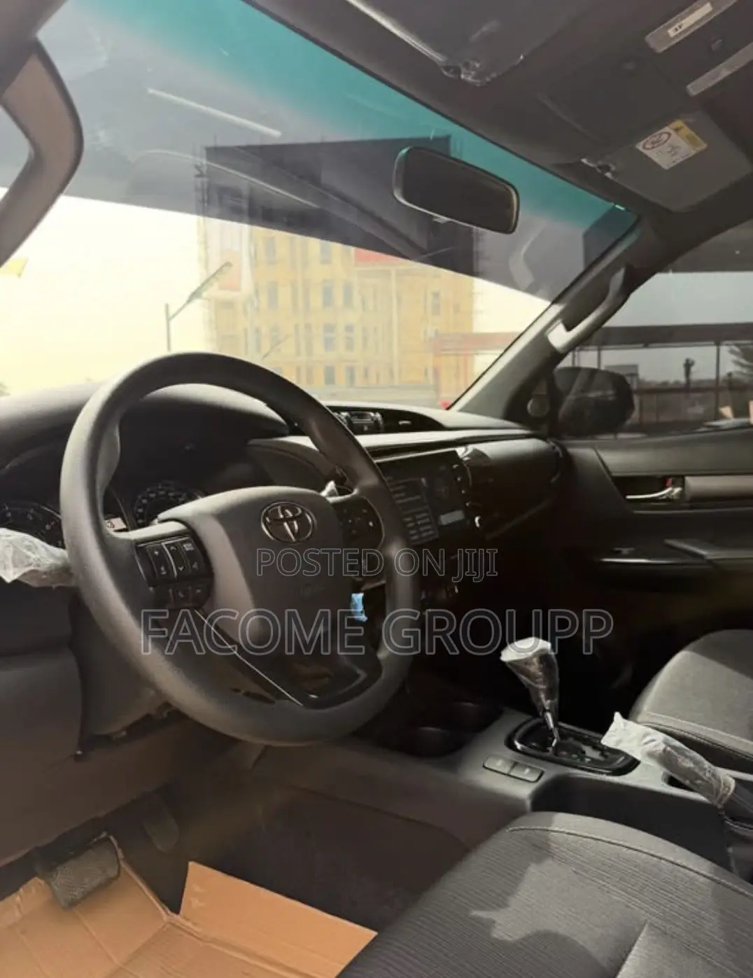 Toyota Hilux 2024 Black