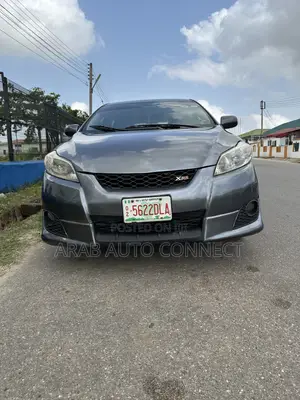 Toyota Matrix XRS Hatchback FWD (2.4L 4cyl 5A) 2010 Gray