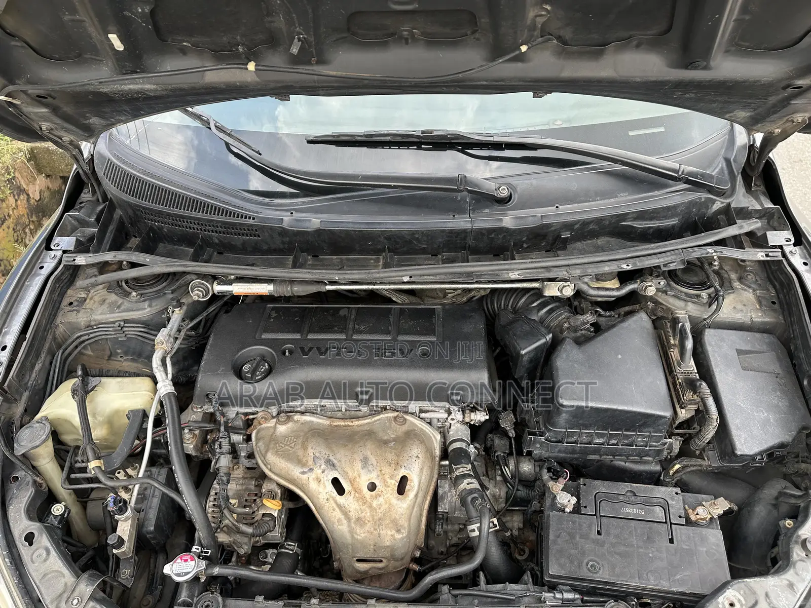 Toyota Matrix XRS Hatchback FWD (2.4L 4cyl 5A) 2010 Gray